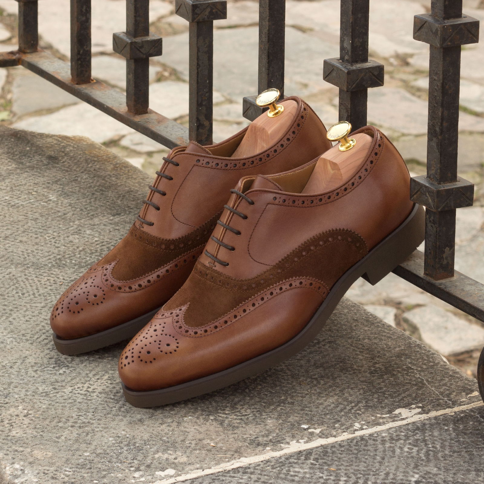 Opalestra - Brown leather brogue oxford shoes with suede