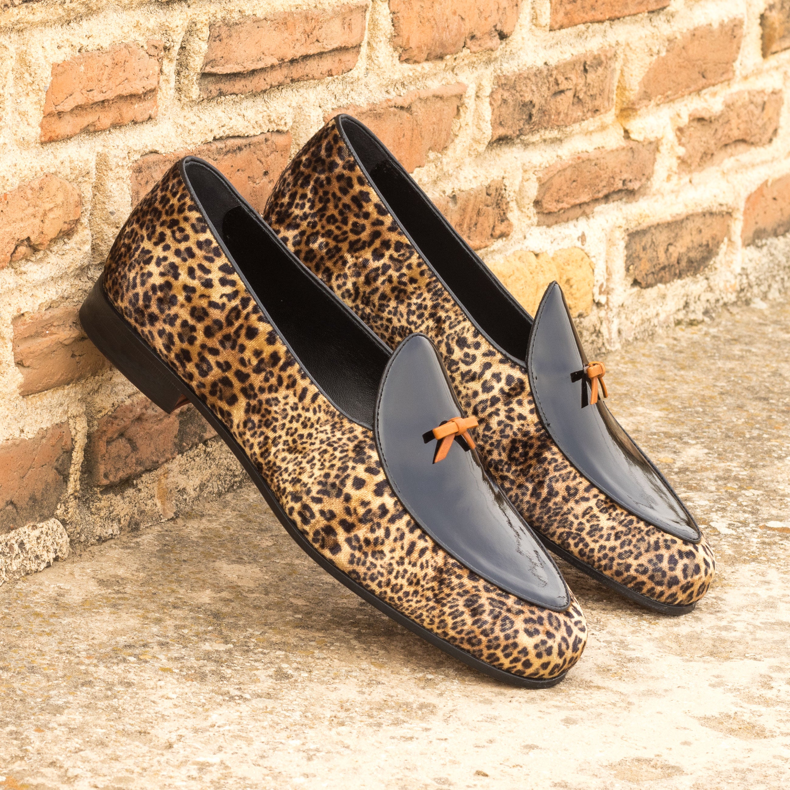 Erna2 - Men's leopard print Belgian loafers. Patent leather red bottoms soles