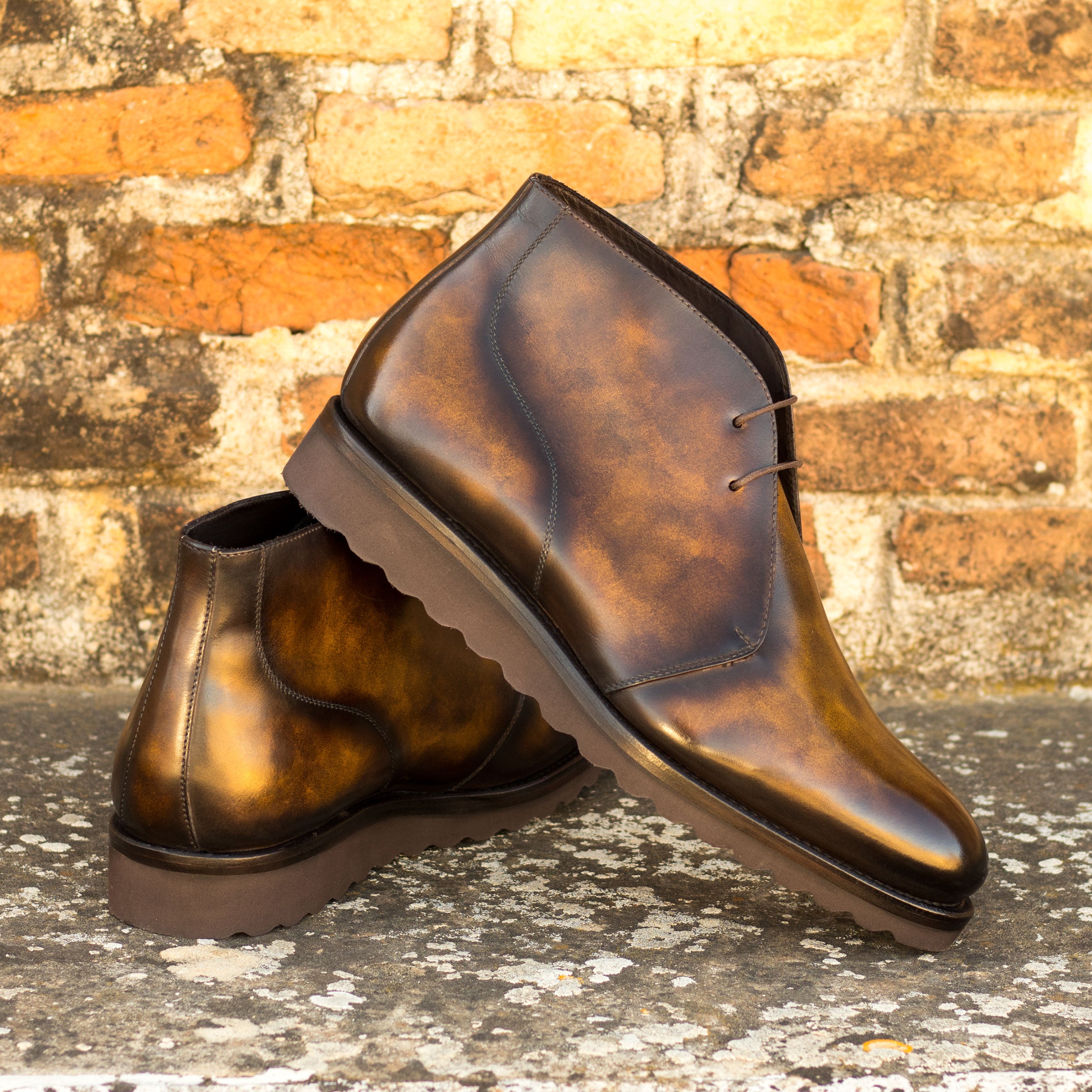 Maravia - Patina leather chukka boots